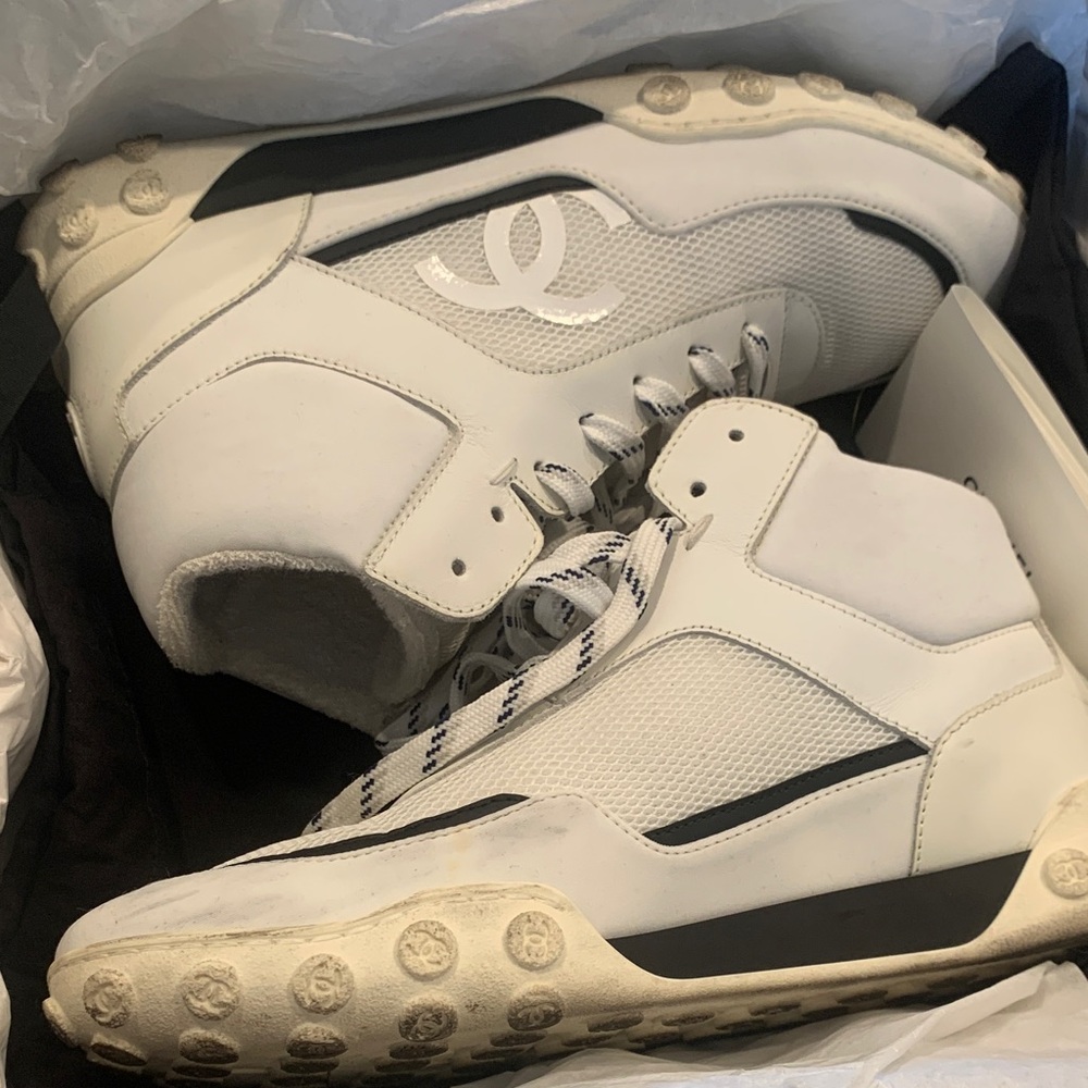 Chanel High top trainer Sneakers